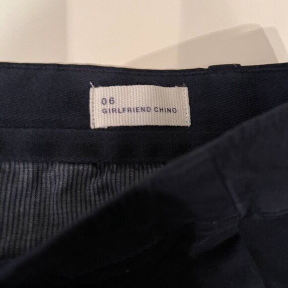 Gap Navy Girlfiend Chino Pants Size 6 💗 - Picture 6 of 9